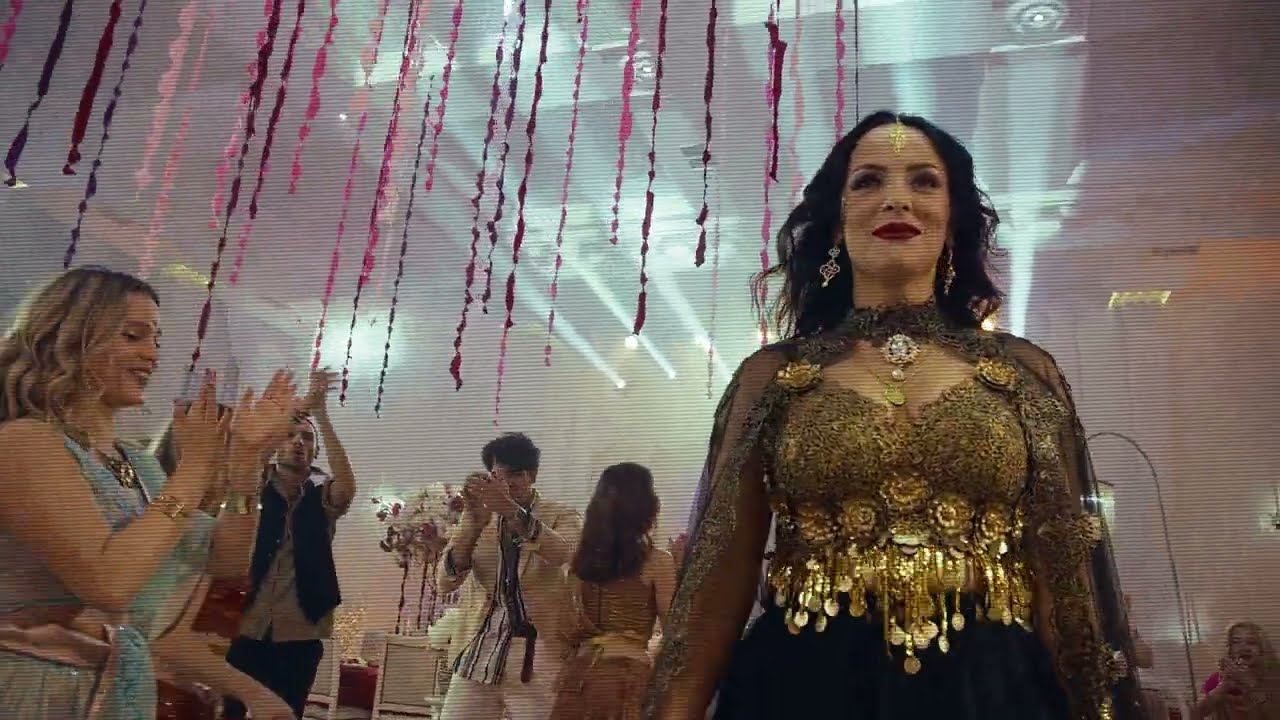 Revelion ca-n filme indiene | Parda - Once Upon a Time in Mumbaai