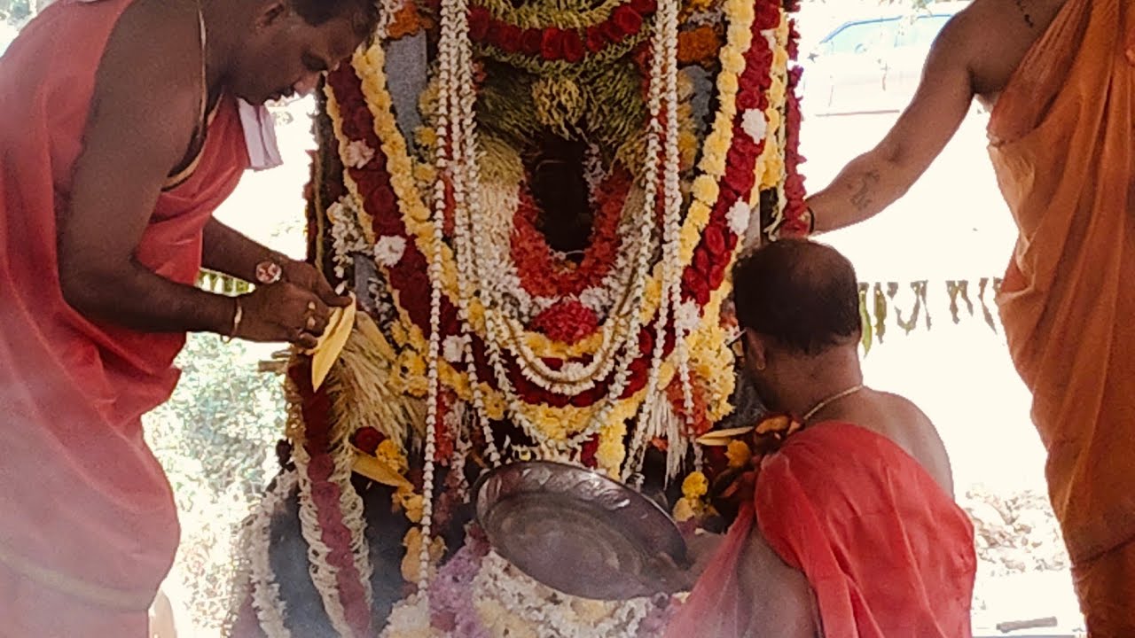ಶ್ರೀ ನಾಗಬ್ರಹ್ಮ ಲಿಂಗೇಶ್ವರ ದೇವಸ್ಥಾನ ಶ್ರೀ ವನದುರ್ಗ ಕ್ಷೇತ್ರ ಮೂಡೈಕಾಡು ಬೆಳುವಾಯಿ 