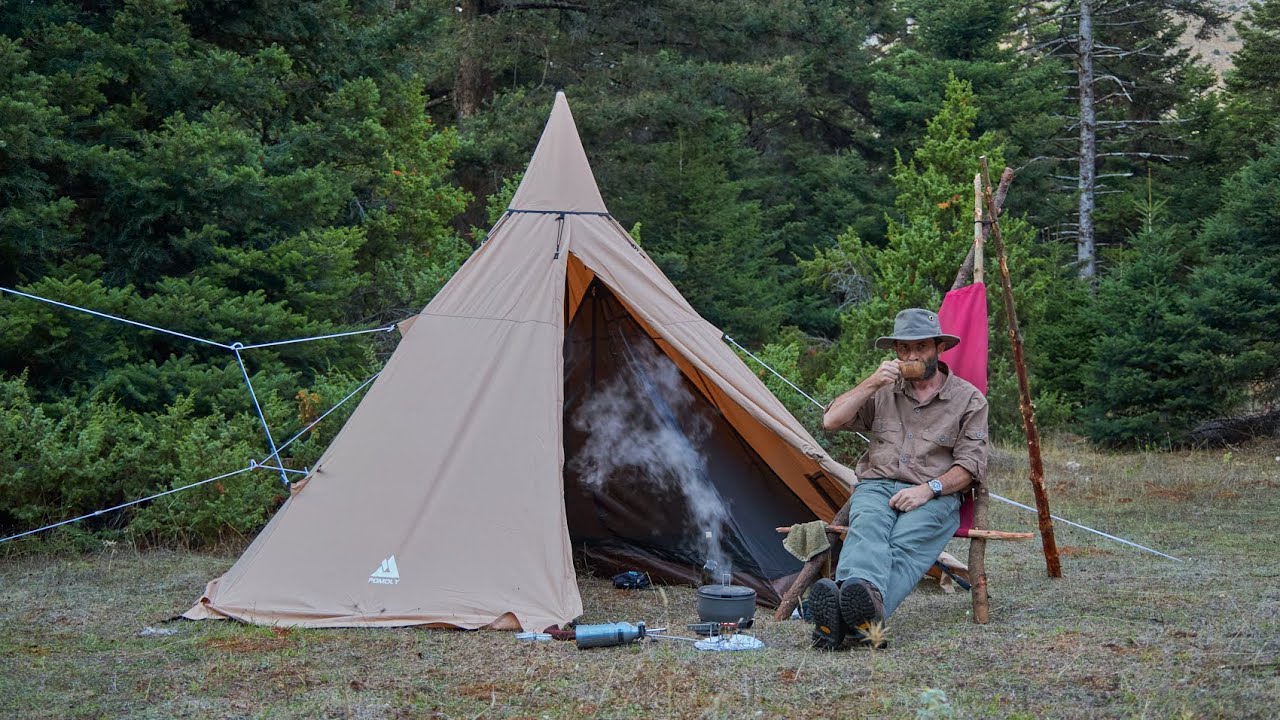 Camping in the woods-bushcraft chair, SOTO Stormbreaker multi fuel stove, Pomoly YARN canvas tent
