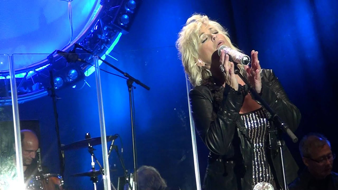 Lorrie Morgan - Leavin' On Your Mind