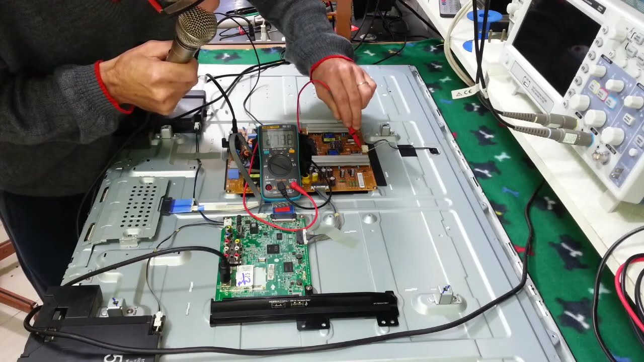 TV LG PISCANDO A TELA RESOLVIDO