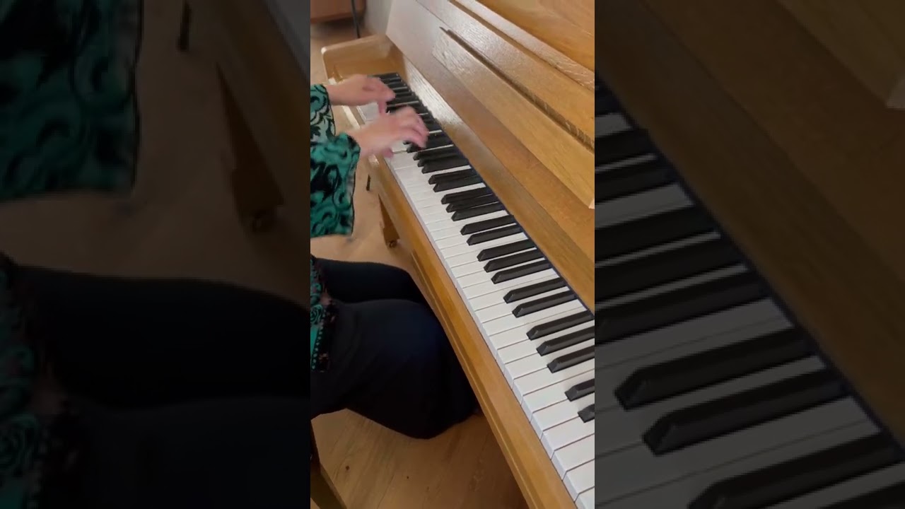 Bir xumar baxışla (Ramiz Mirişli) - Piano cover by Farida Huseynova