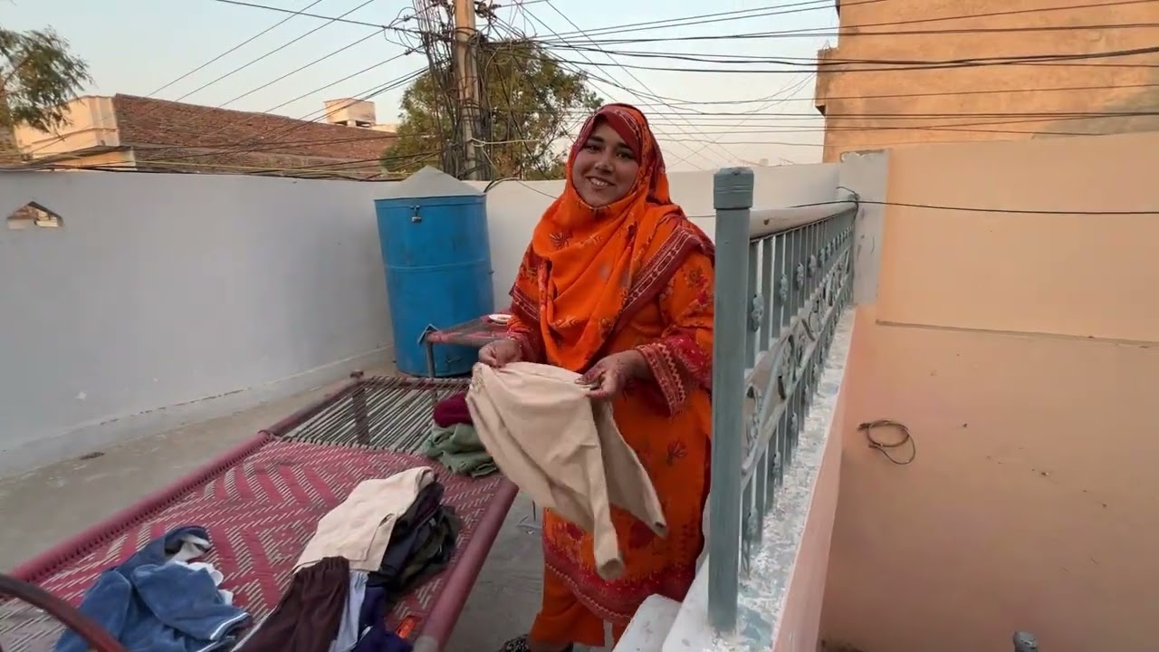 Ghar Khali Karna Shuru | Oper Wala Portion Say Saman Utha Liya🥺