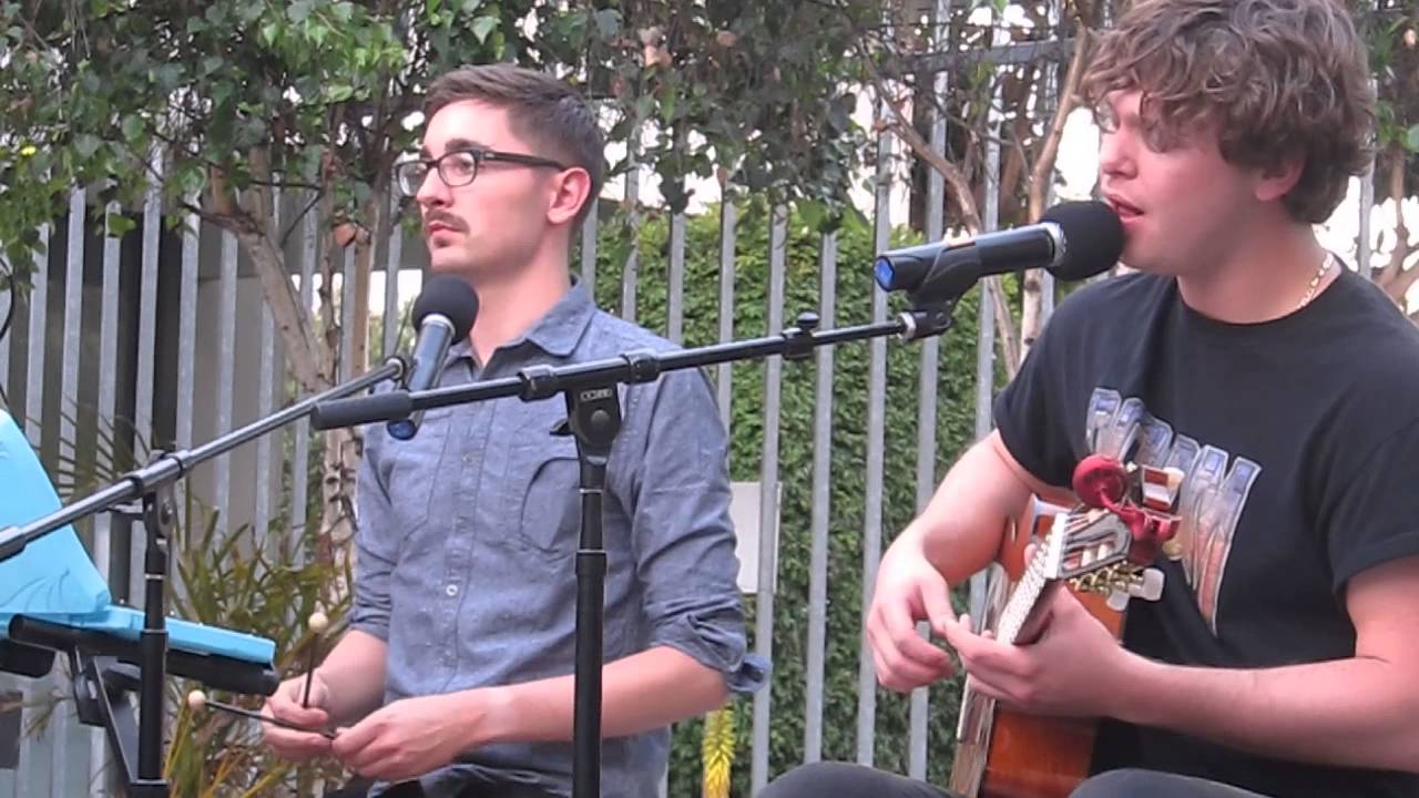 Alt-J - Breezeblocks (live acoustic in LA @ Ignition 04.18.13)