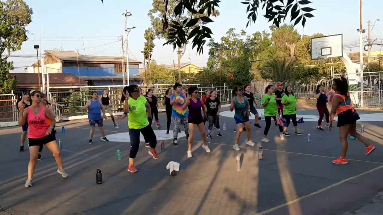 Taller de verano  Zumba 3 Jueves 22 de enero 2026 profesora Angela Sierra Cancha los 120 lo Espejo 