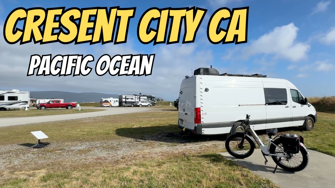 Crescent City:  Northern California (Coastal Gems)