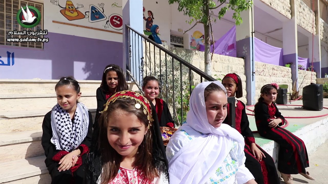 إحياء يوم التراث الفلسطيني في مدرسة بنات خولة بنت الازور الاساسية