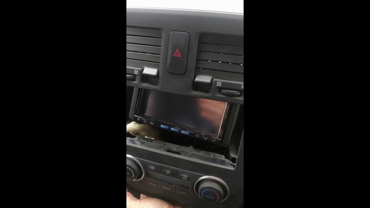 Установка teyes на Nissan Leaf 2013