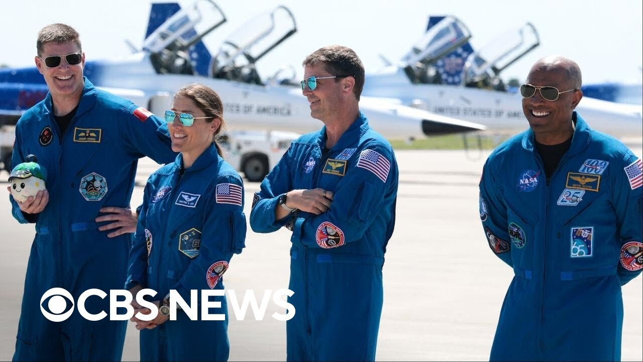 How is the Artemis II crew prepares ahead of launch window