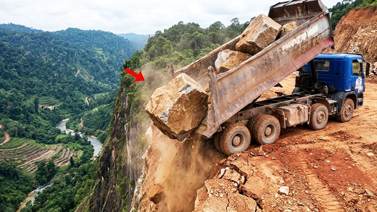 NEXT LEVEL!! Engineering Mountain Road Construction Technology &ndash; Bulldozer Spreading Stone & Trucks