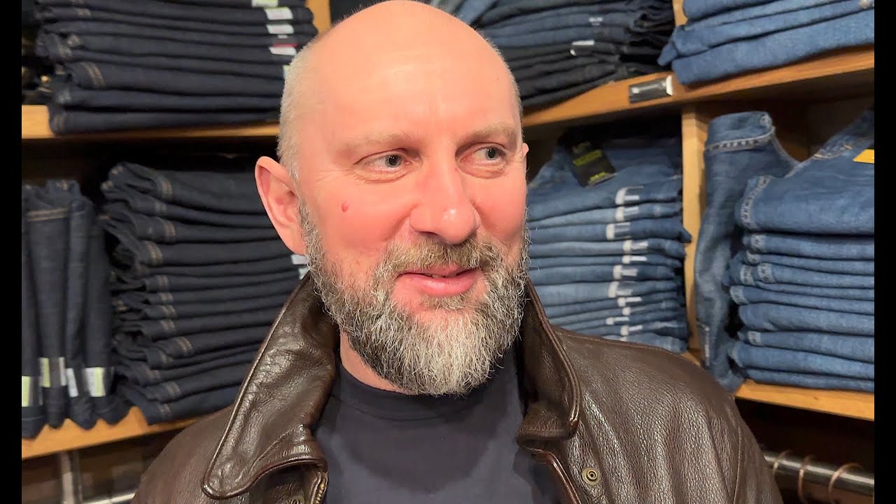 Как правильно подобрать джинсы для себя в магазине Blues & Jeans.