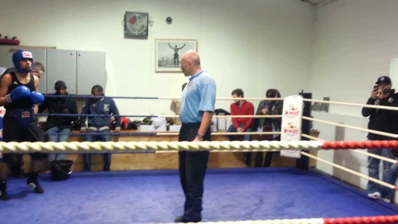 Haaris Hussain First Amateur Boxing Fight (BLUE)