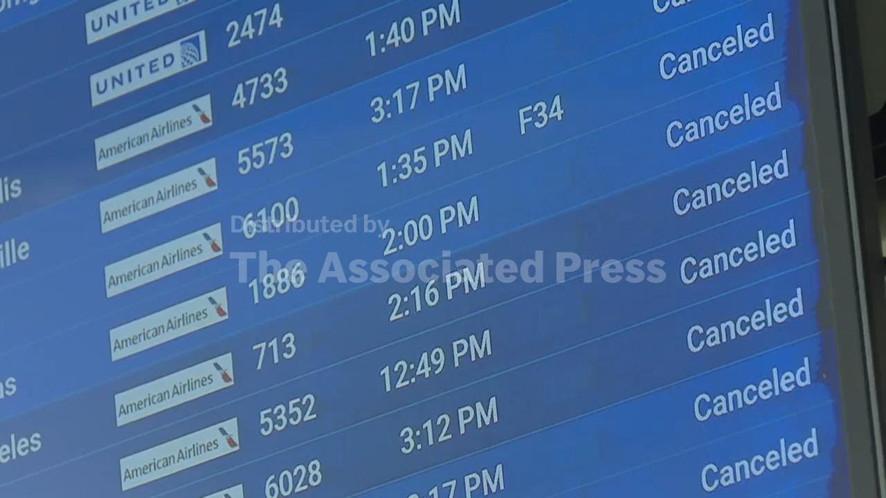 Winter storm disrupts travel at Philadelphia Airport