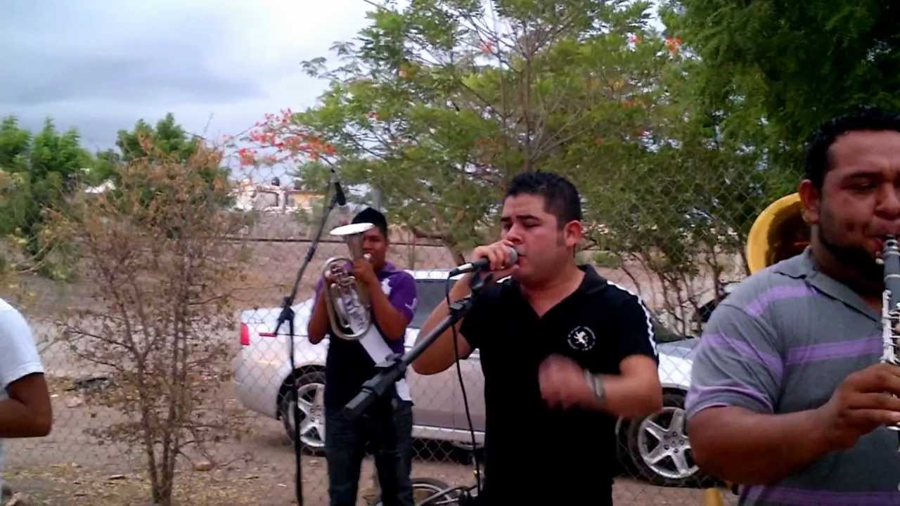 fuerzas especiales damazo (grupo sexto sentido con la banda de aguaruto sinaloa 2012)