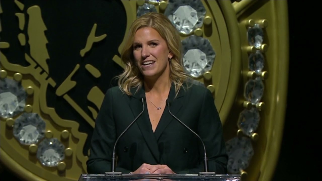 Kim St-Pierre Hockey Hall of Fame Induction Speech (20/21)