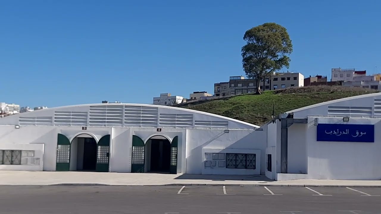 معاكوم جديد طنجة : الدرادب عين حياني فكاك الوحايل mercado temporário de DRADEB AIN HAYAN