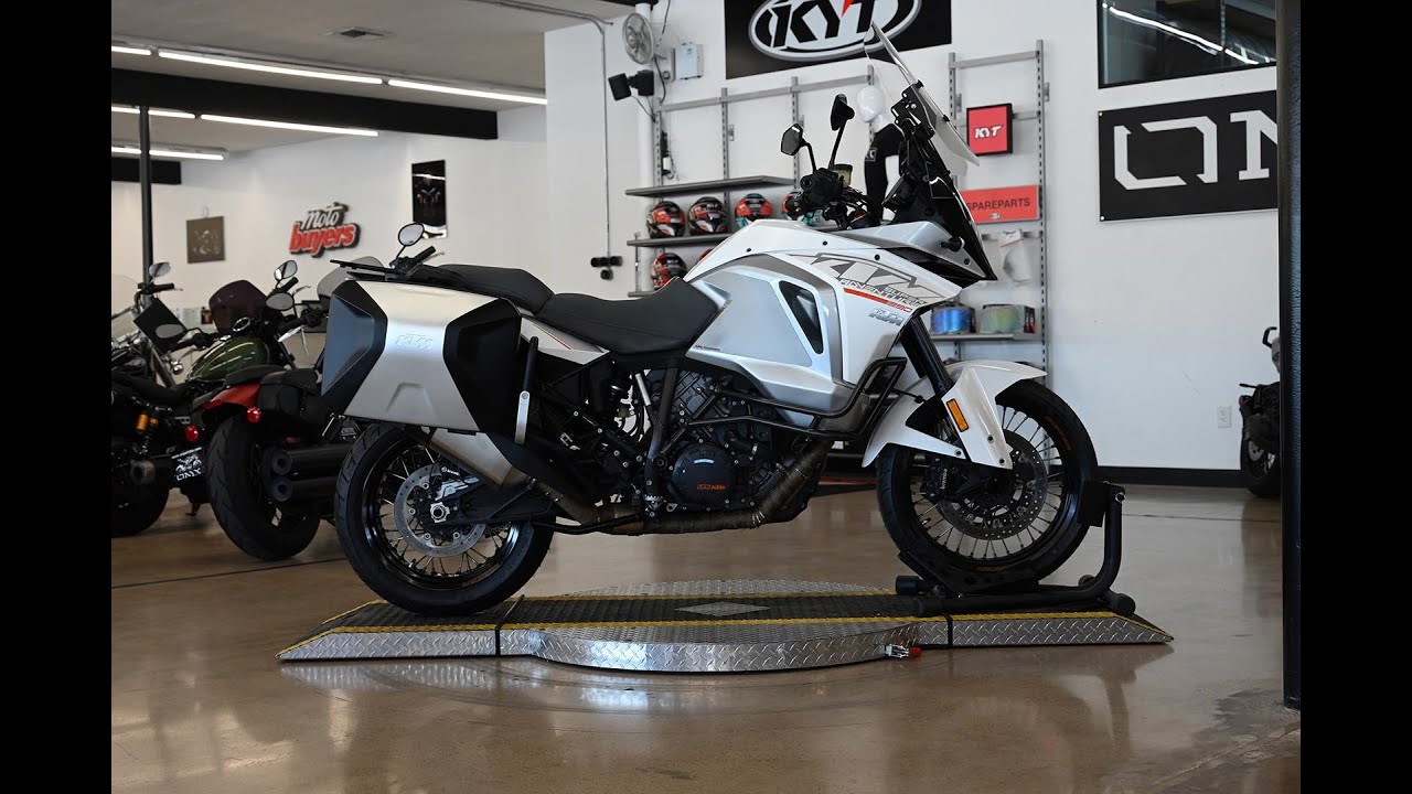 2016 KTM 1290 Super Adventure | Walk Around, Start-Up & Sound Clip