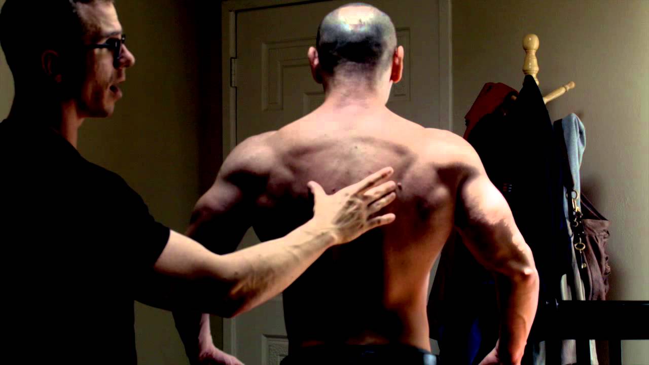 Bodybuilder Lat Flare Problems