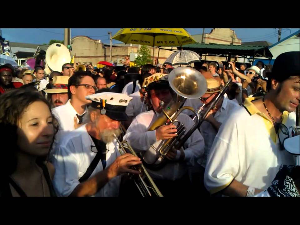 **PRICELESS** Uncle Lionel's Second Line (:50 mark) P2 @NolaUNPLUGGED