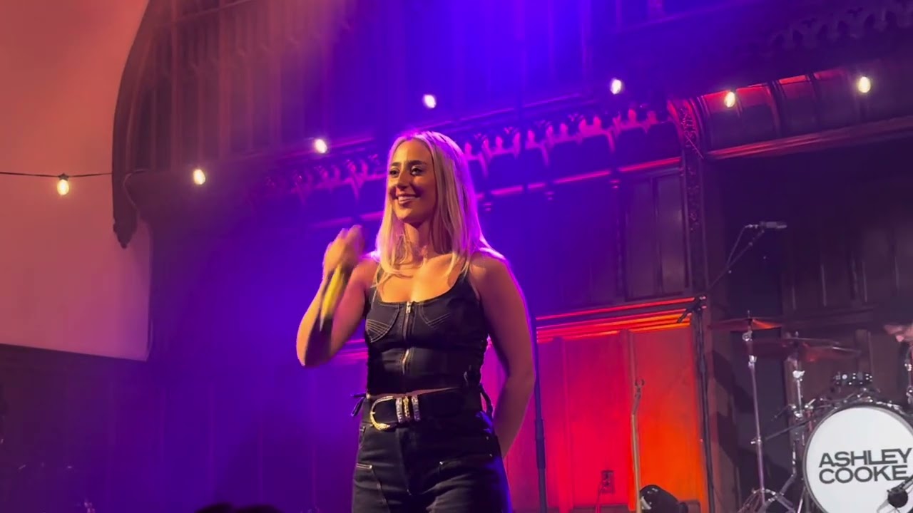 Ashley Cooke live Columbus Ohio concert