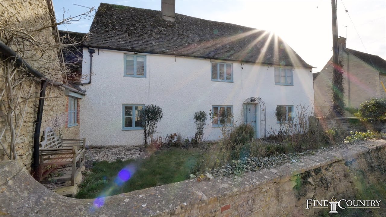 Beautiful Interiors in Renovated Grade II Listed Property Tour - Fine & Country Oxfordshire