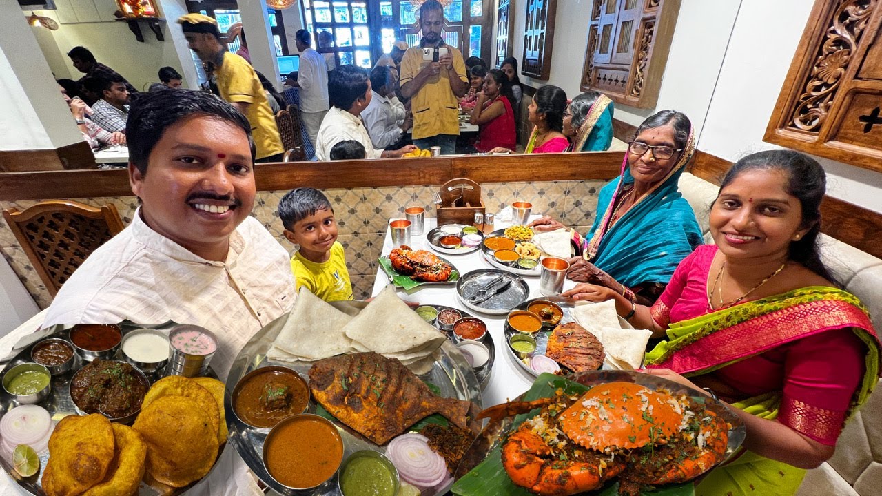 मामिंसोबत गेलो हॉटेल आनंदीमध्ये दुपारचे जेवायला 😍| Aanandi Hotel Lower Parel | S For Satish | Mumbai