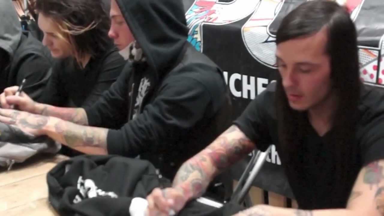 MOTIONLESS IN WHITE in store signing Pulp Manchester 16/09/12