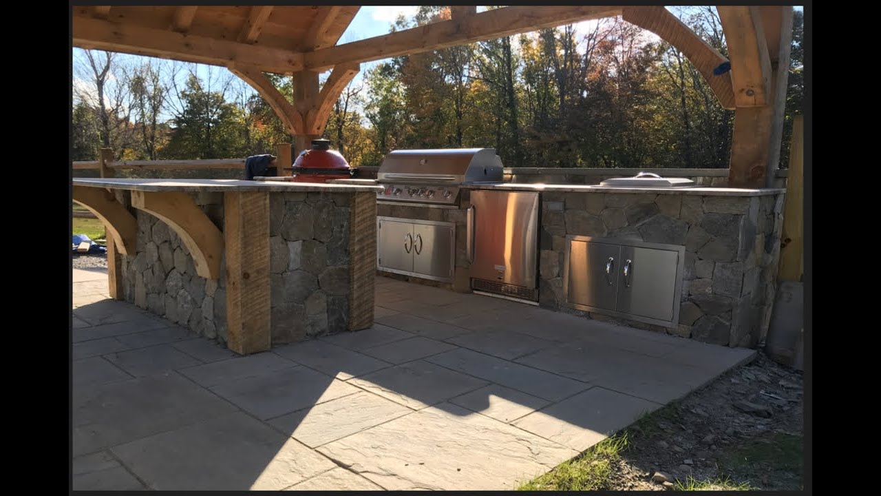 Making an Outdoor Kitchen
