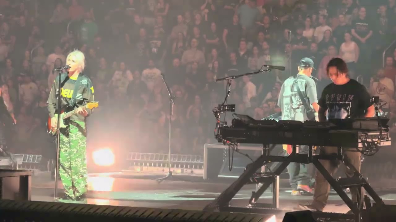 Linkin Park - Let You Fade (2025-08-14, Little Caesars Arena, Detroit, MI) [4K HDR]