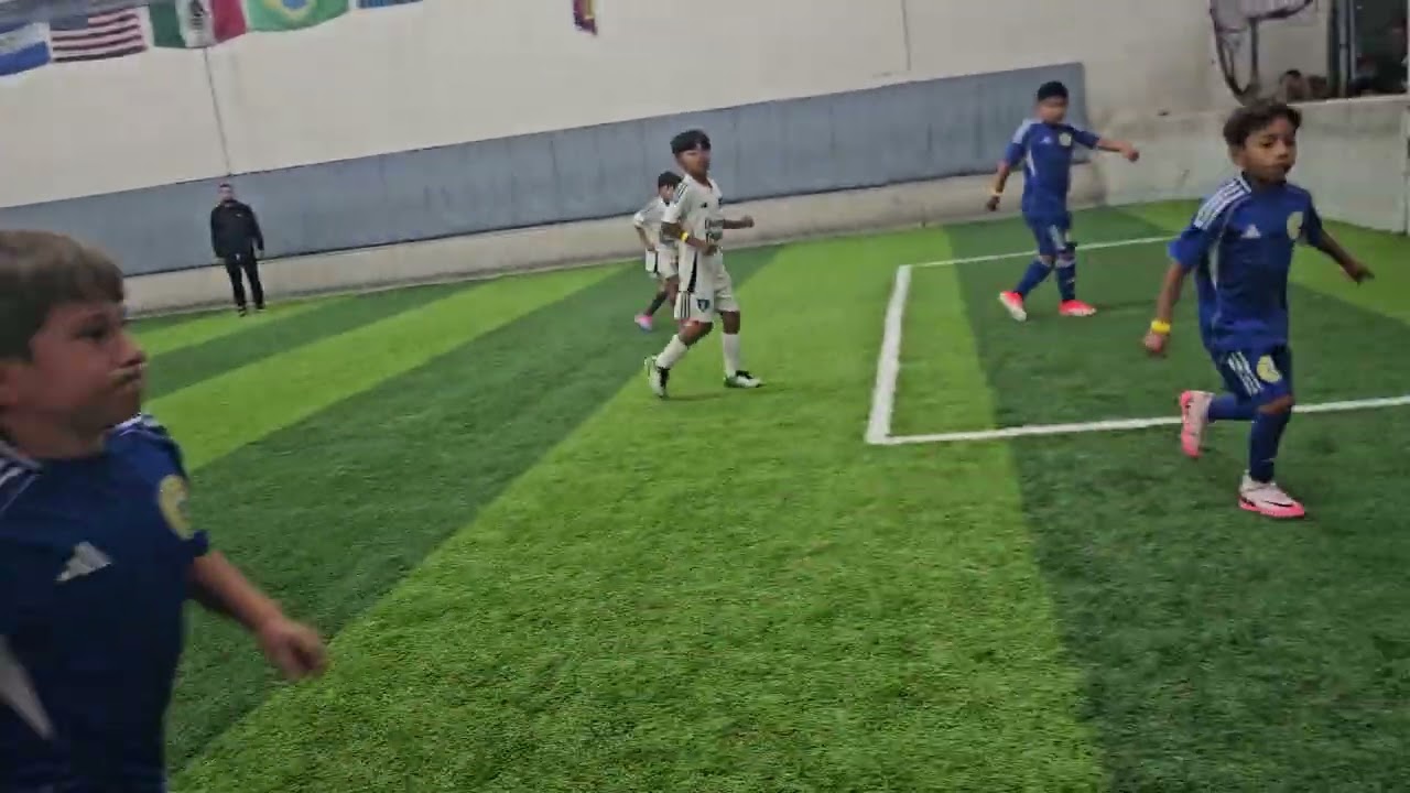 Fútbol ⚽️ en indoor ⚽️🦅🥰