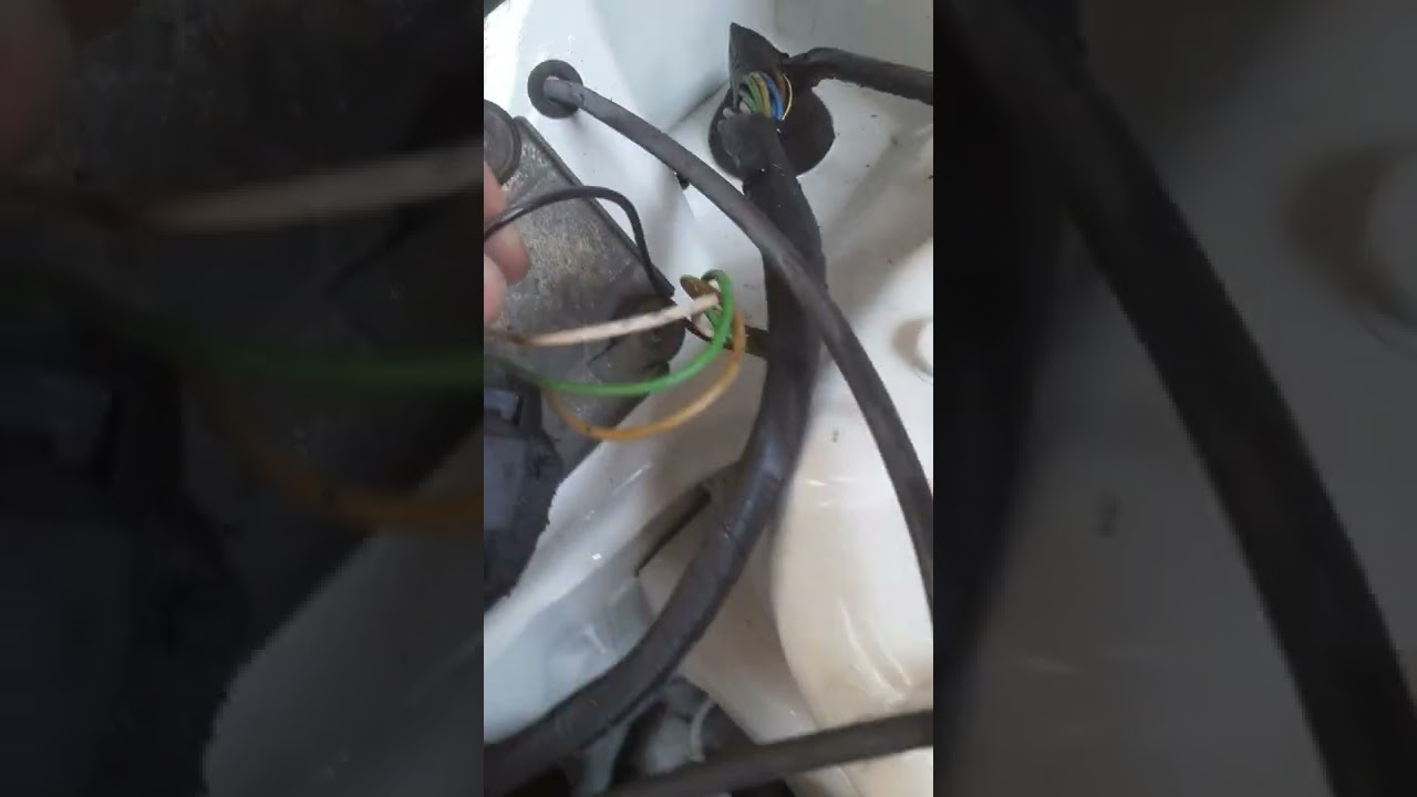 Как подключить усилитель Red Top C20XE/C20NE/X20XEV к автомобилю Vauxhall Nova/Corsa или другому ...