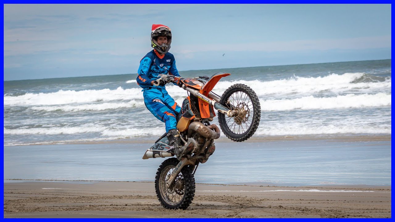 Trilha de Moto na Praia é Muito Doido no Fim de Ano !