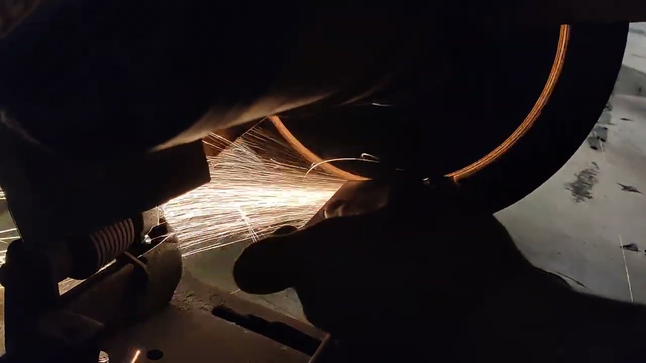 Metal cutting Grinder Machine smoothing metal piece l 4k at 30fps by 48 mega pixel OIS Oneplus Nord