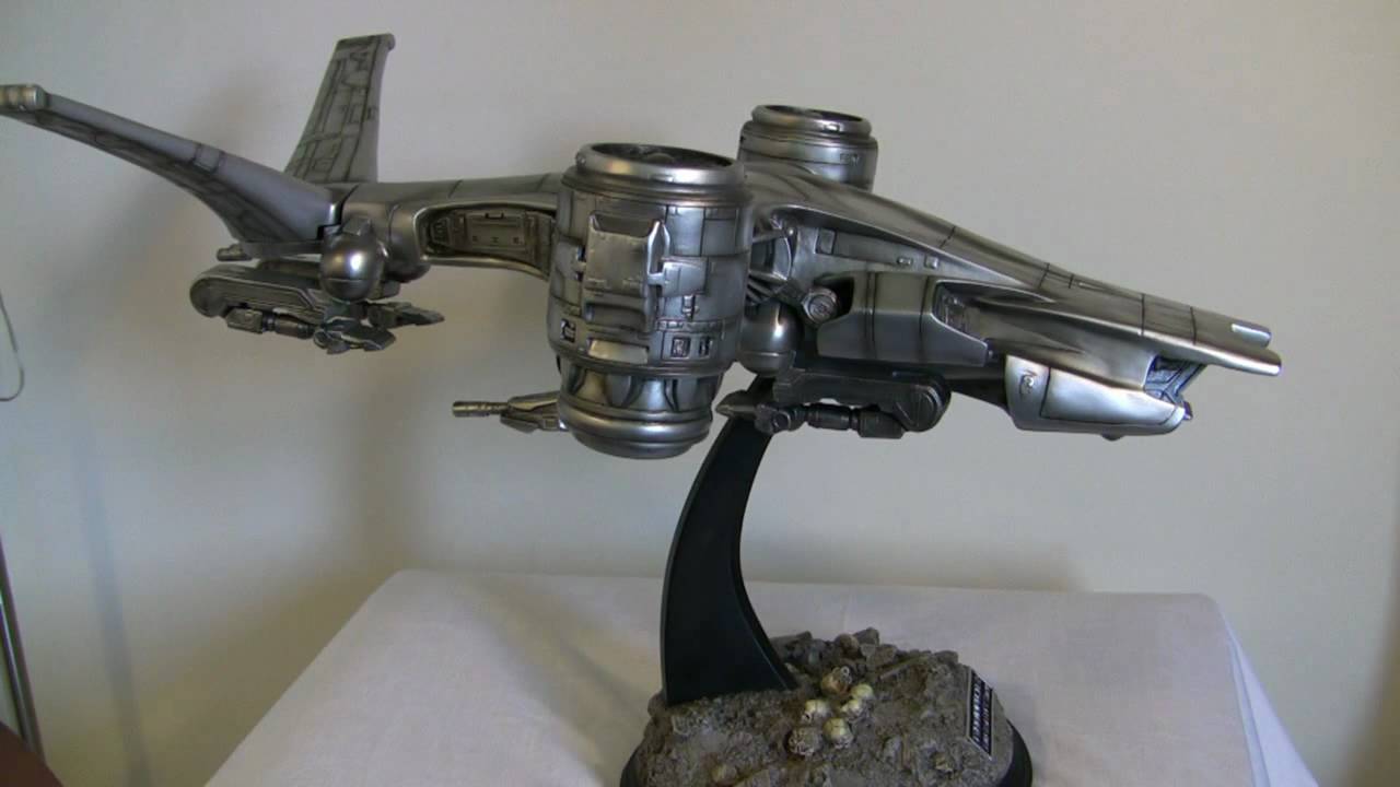 Terminator Aerial Hunter Killer Hollywood Collectibles Figure Review in HD! Part 2