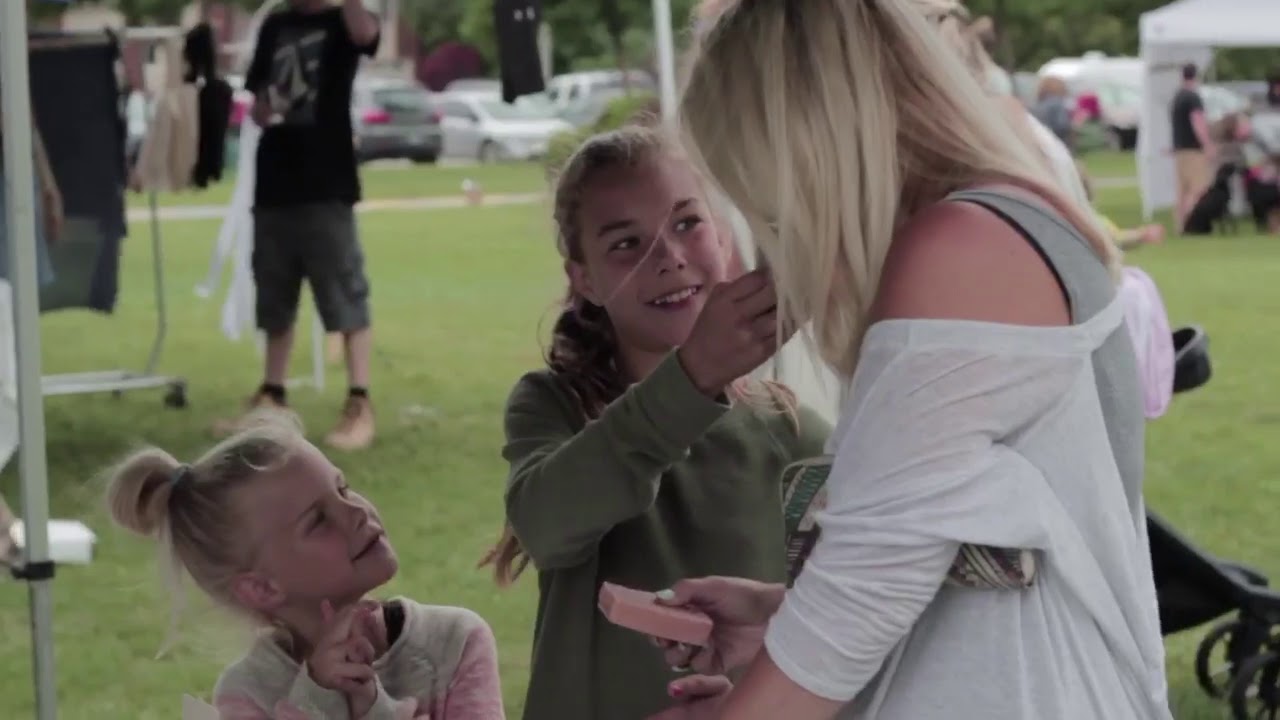 Peaces Sunset Market