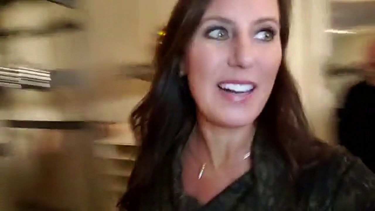 VLOG 120 Behind the Scenes It's Sew Easy Angela Wolf