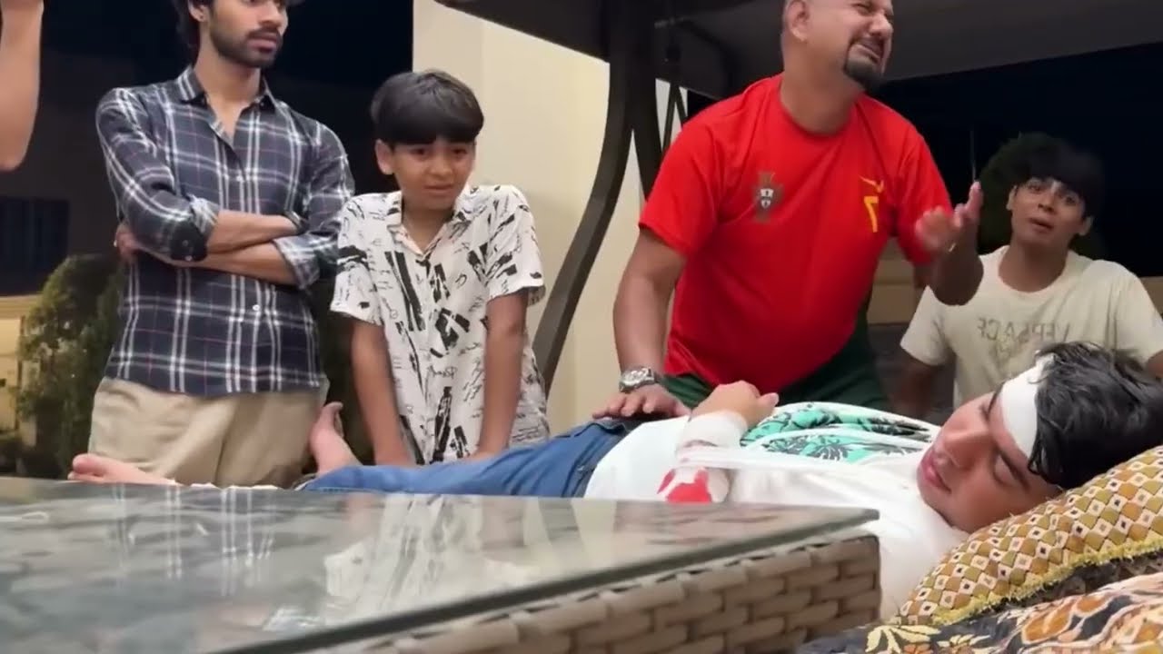 Waleed Ki New Car Ka Accident Ho Gaya 😭 || SW Pet House