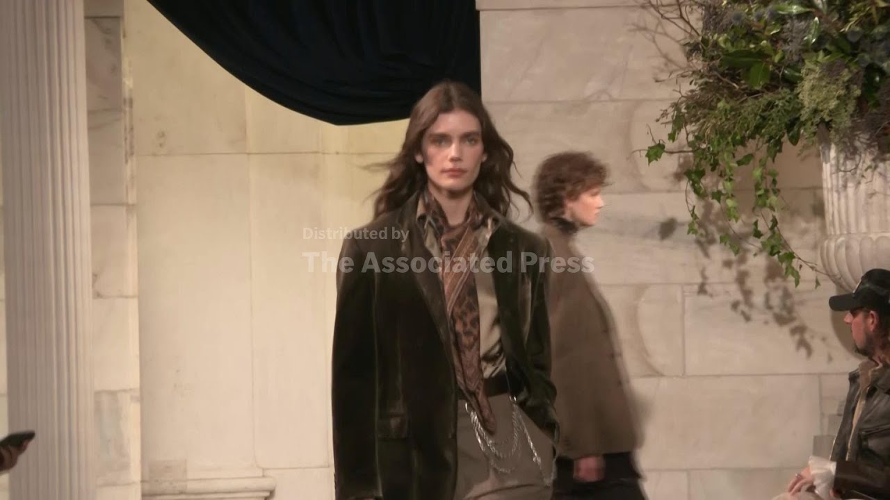 Ralph Lauren opens New York Fashion Week with romantic fall women's collection