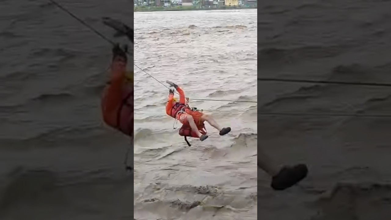 rescue operation by ndrf, punjab flood, flood rescue, #ndrf #salutefreedomfighter #realhero