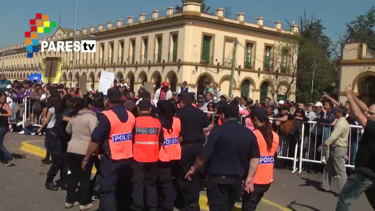 Incidentes durante el desfile de los gauchos
