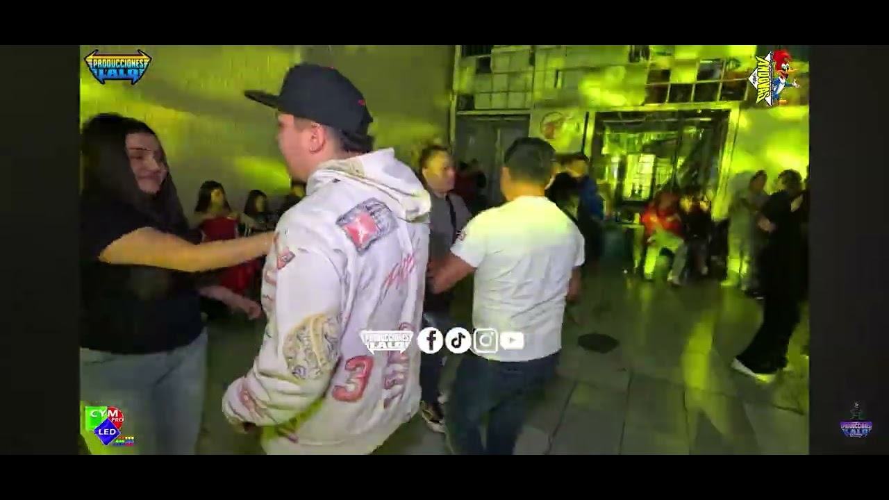 UNA GUATECUMBIA AY VIENE LA NEGRA ANDOVAS  MIX RAMOS MILLAN IZTACALCO 
