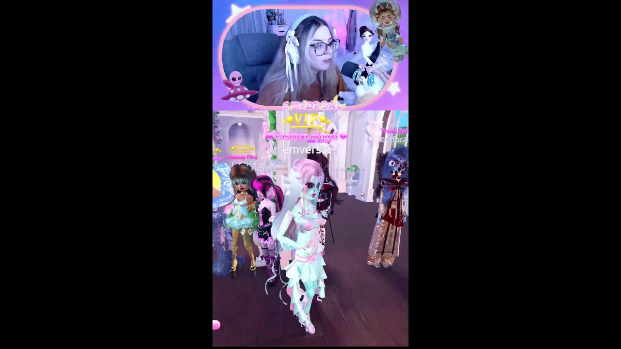 [Roblox] VALENTINIES UPDATE Dress To Impress with VIEWERS!