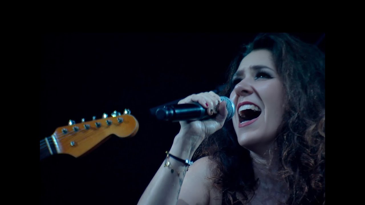 m&ouml;&ouml;n &mdash;