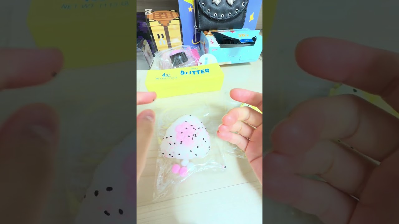 念願のもちもちスクイーズ！むっちゃ長いです、