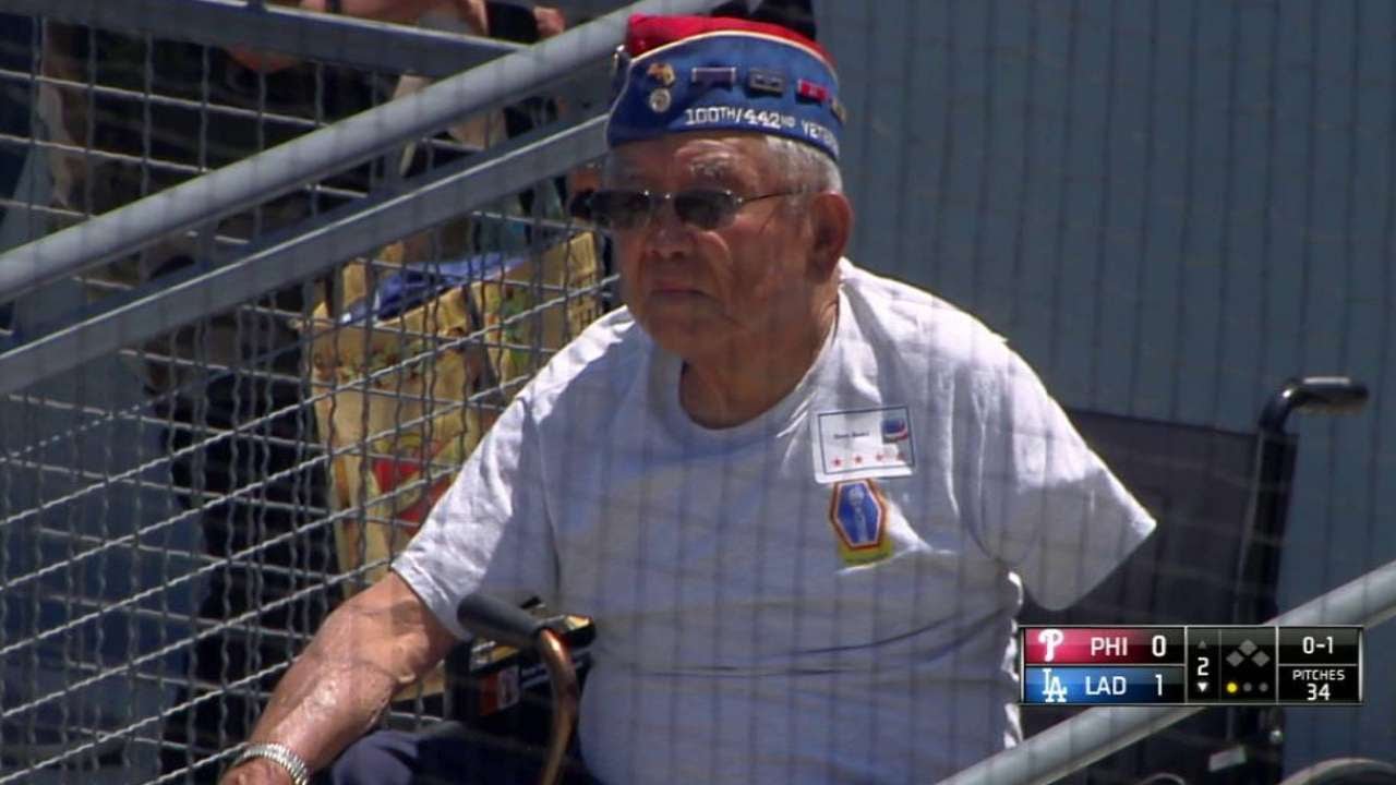 PHI@LAD: Scully recalls a story on Pearl Harbor