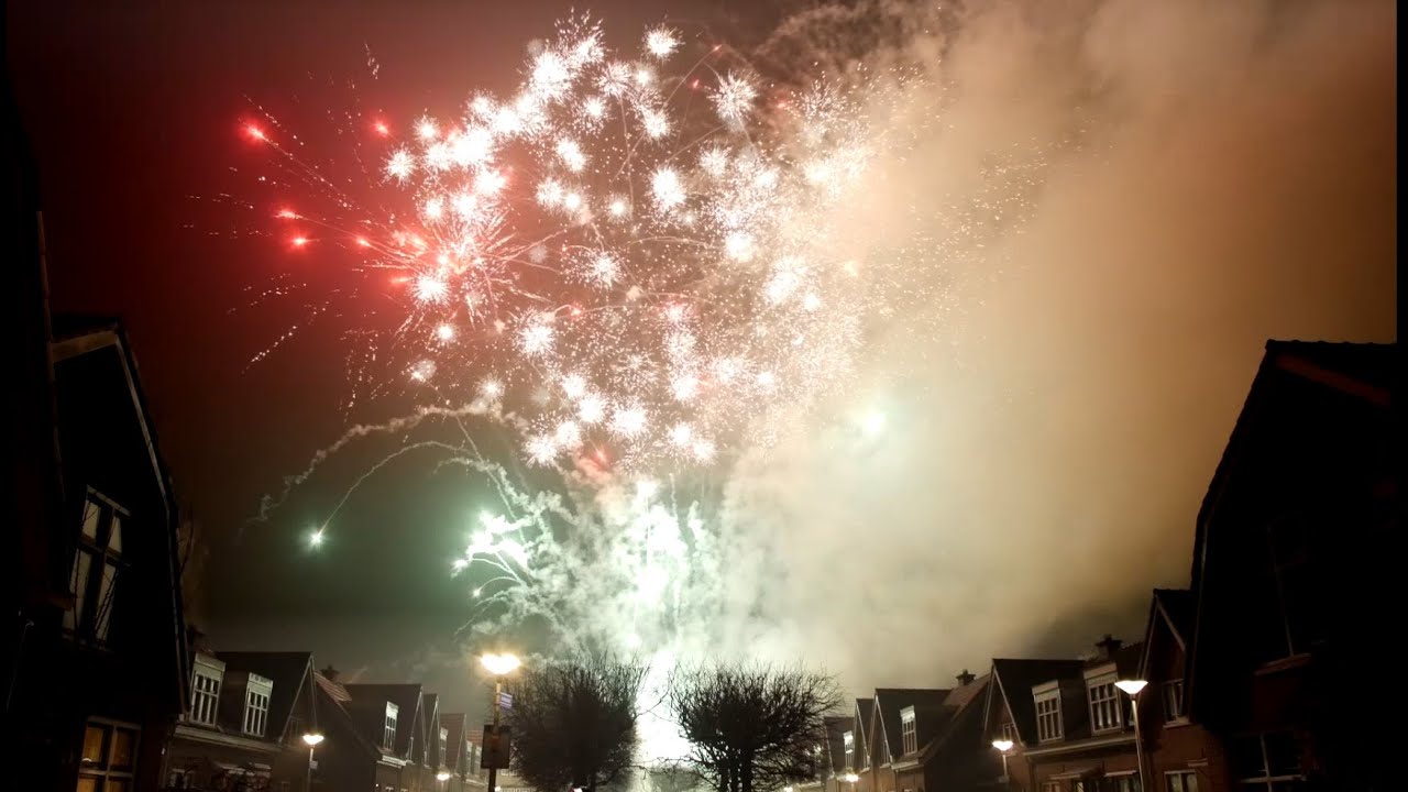 Vuurwerk 2020 - 't is weer 5 min. gekkenhuis