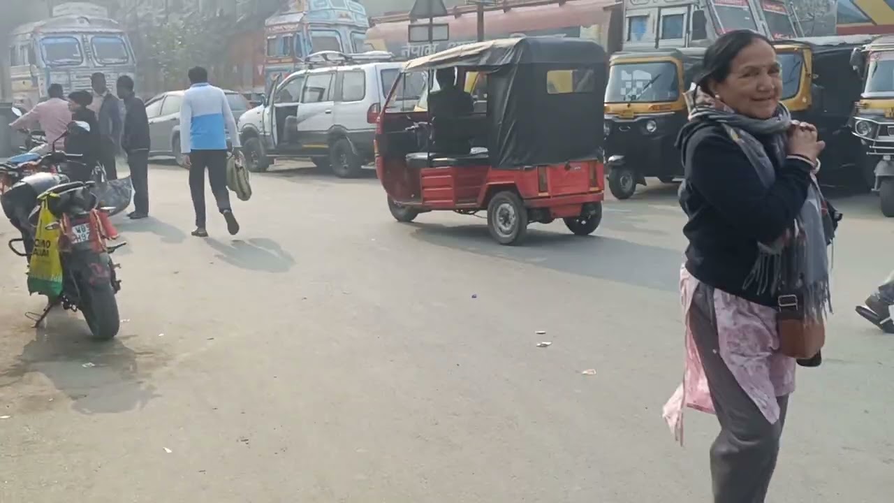 Nepal 🇳🇵 panitanki border pahuch gye safely......pr aaj border band tha 😔