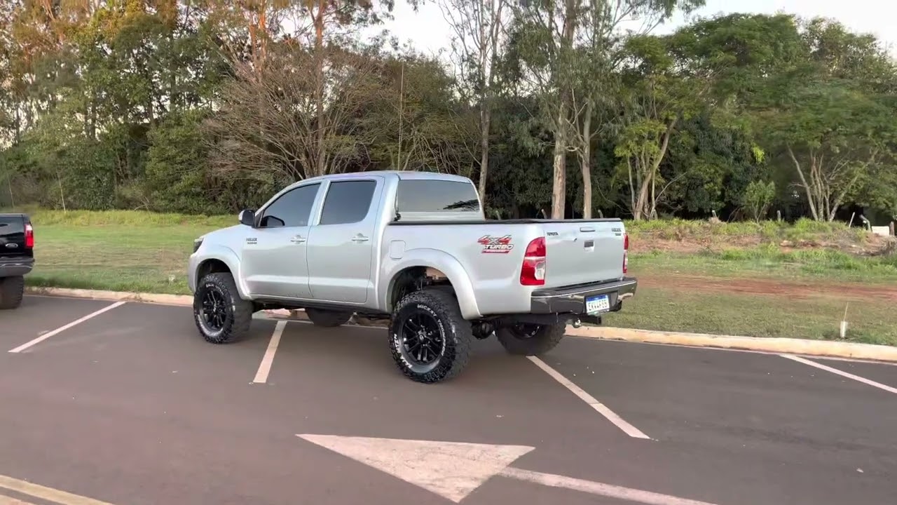 LEVANTEI MAIS A HILUX!!!
