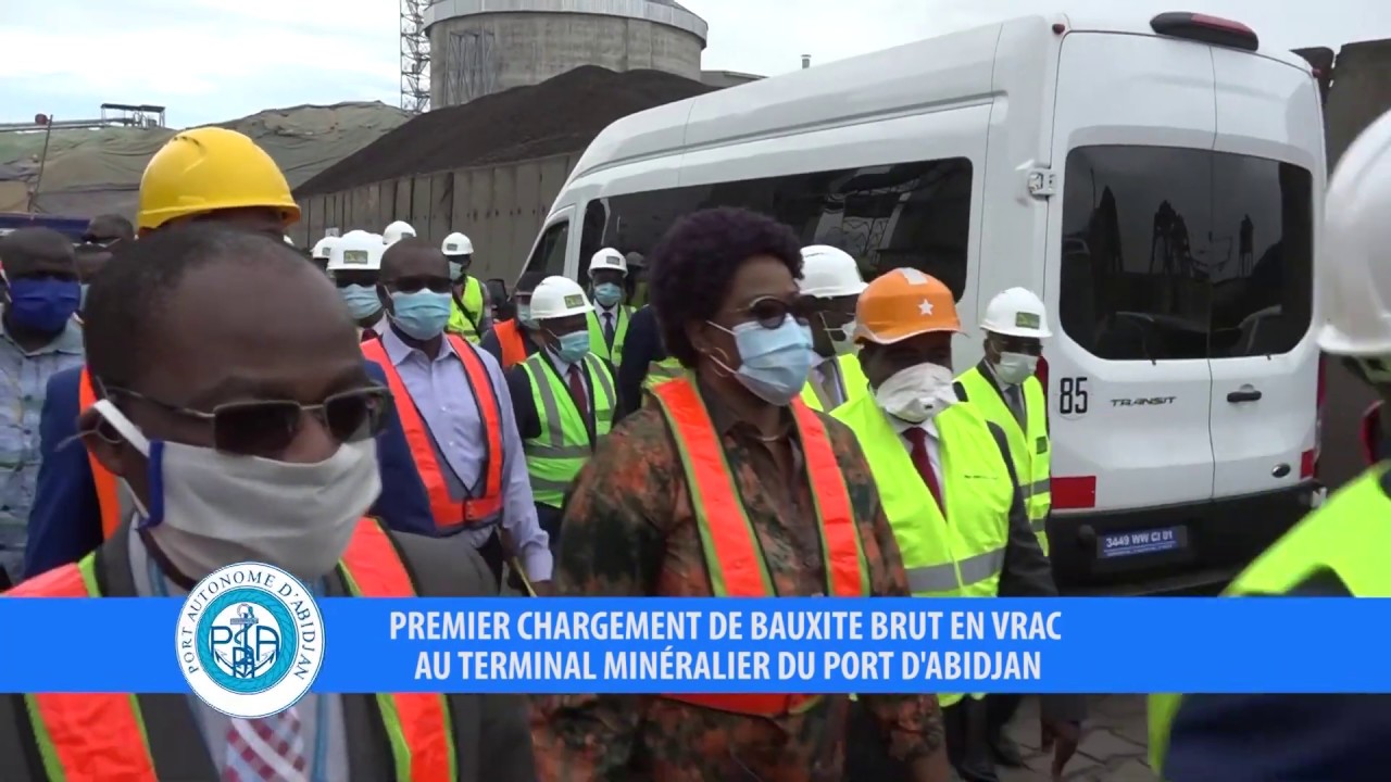 1er CHARGEMENT DE BAUXITE AU TERMINAL MINÉRALIER DU PAA