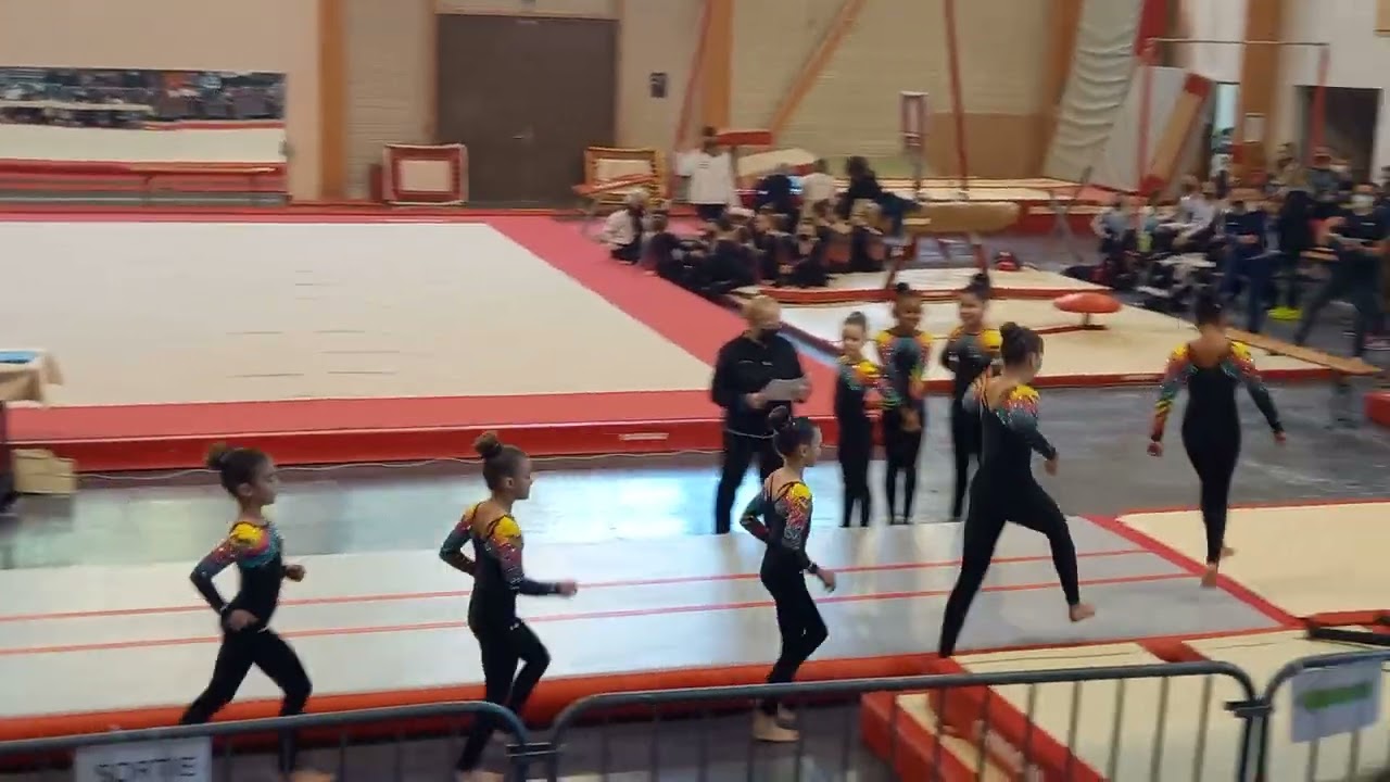 Compétition départementale de Team Gym - Tumbling - Équipe de Talence -